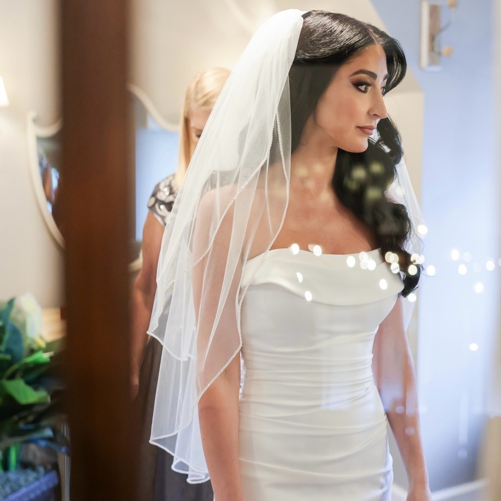 Bridal Veil - like new!